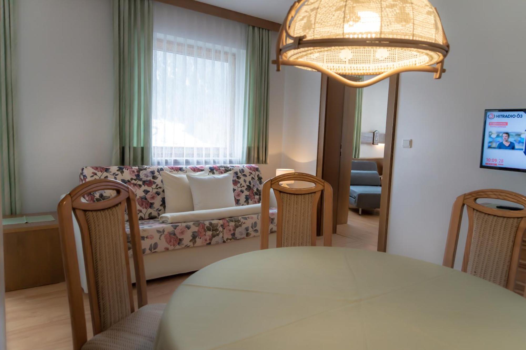 Das Alpenblick & Outdoor Lodge Nauders Εξωτερικό φωτογραφία