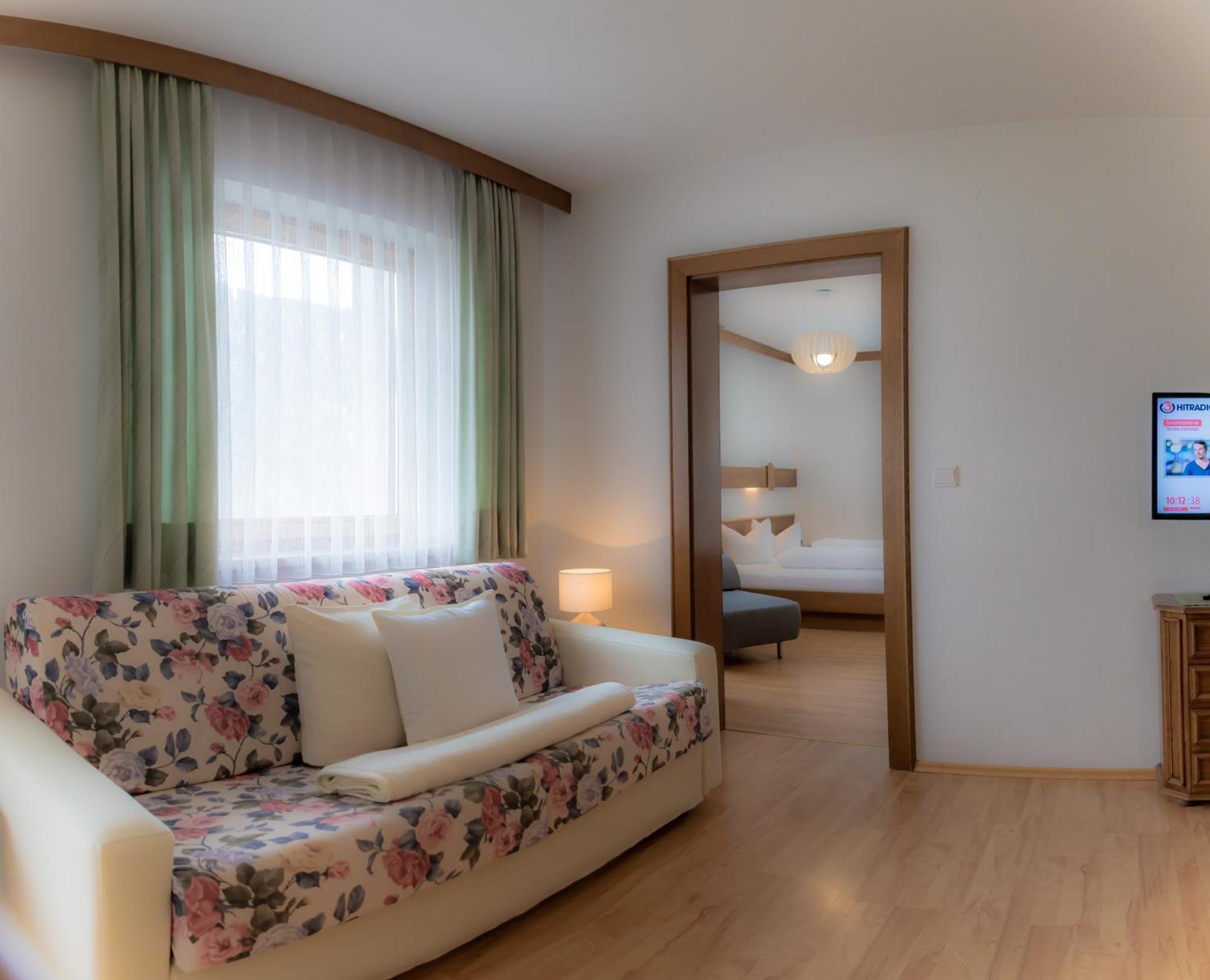 Das Alpenblick & Outdoor Lodge Nauders Εξωτερικό φωτογραφία